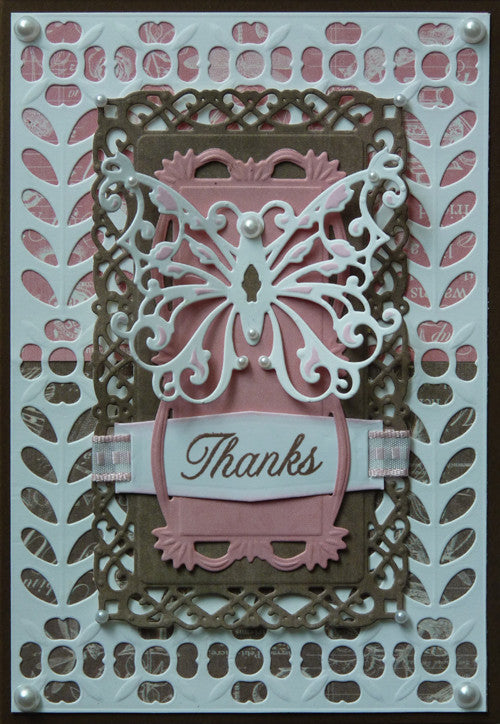 Suaje de Corte de Mariposa Extravagante / Outrageous Butterfly Descontinuado Spellbinders