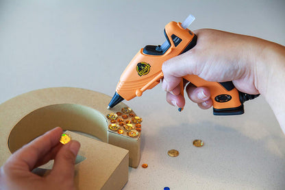 Dual-Temp Mini Glue Gun / Mini Pistola de Silicón de Doble Temperatura Descontinuado The Gorilla Glue