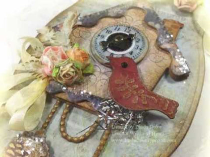 Suaje de corte de  reloj de pajaro / Cuckoo Clock Descontinuado Spellbinders