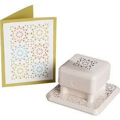 All Over the Page Stained Glass Pattern / Perforadora Diseño de Vitral Descontinuado Martha Stewart