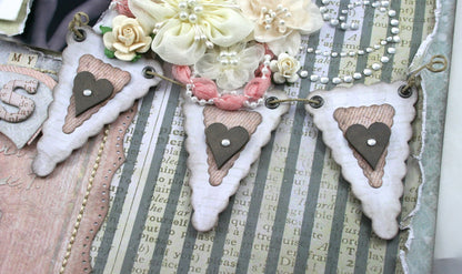 Suaje de Corte de Banderines / Nested Lacey Pennants Descontinuado Spellbinders